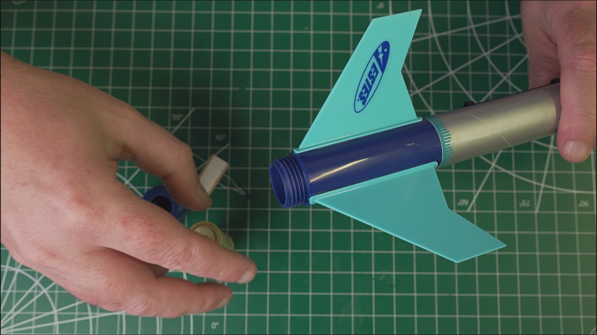 Estes 18mm Rocket Engine Assembly How-To Video 